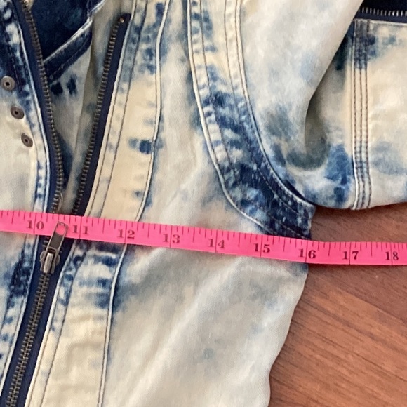 🌟 HP 🌟 GUESS Vintage 80s/90s acid washed denim short sleeve Moto jacket - Picture 2 of 8